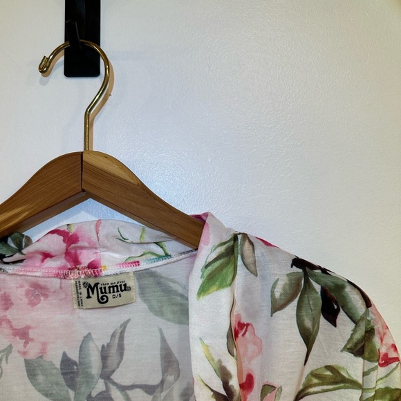 Show Me Your Mumu Women’s Garden of Blooms Brie Robe Pink Floral Boho Beach - Picture 3 of 7